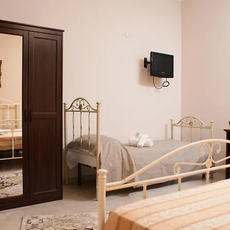 Bed and Breakfast Ruggero I Di Sicilia 3*
