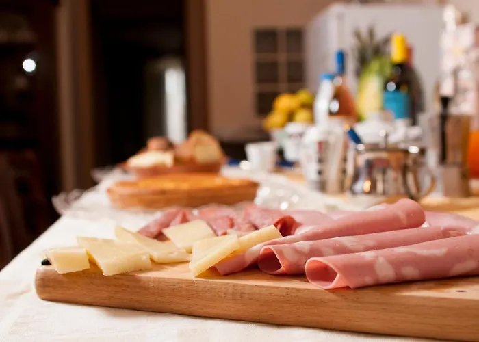 Ruggero I Di Sicilia Bed & Breakfast 3*
