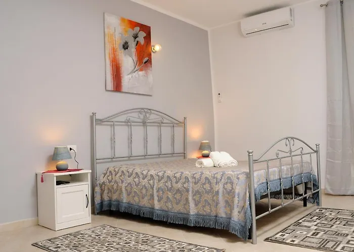 Ruggero I Di Sicilia Bed & Breakfast